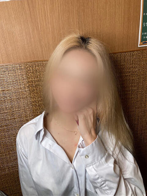 ひより 西川口ビデオdeはんど（店舗型ビデオBOX風手コキ店）