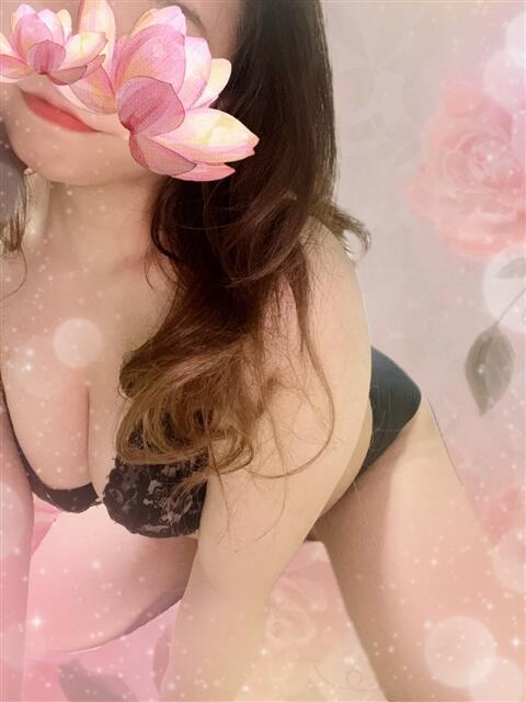 つきか 人妻アクメ 60分11000円~(デリヘル)