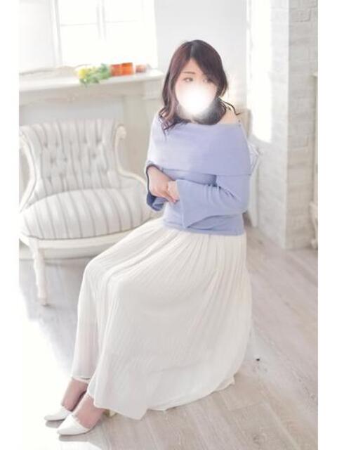 六花【SILVERcourse】 お姉さん人妻専門店FANTASY(デリヘル)