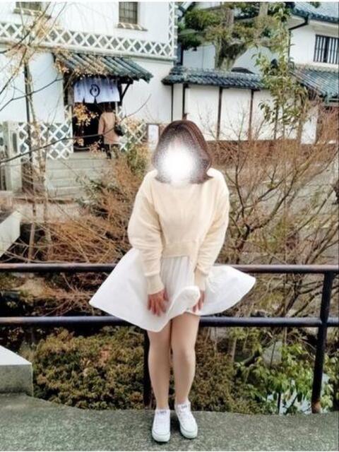 真唯奈【BRONZEcourse お姉さん人妻専門店FANTASY（デリヘル）