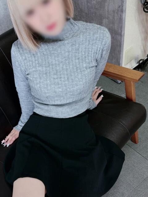 ゆりな ディアクイーンズ(ホテヘル)