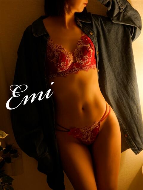 えみ 西船人妻花壇(人妻デリヘル)