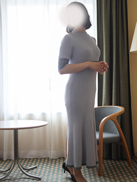 安達彩芽 大阪人妻花壇（人妻デリヘル）