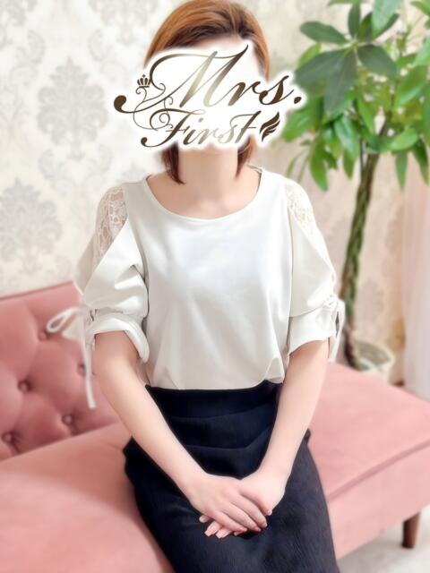 ななか ミセス ファースト -お姉さん・若妻専門店-(人妻デリヘル)