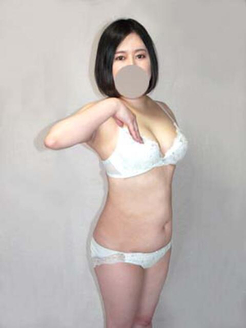 あき　体験入店 愛ロマンス（人妻デリヘル）