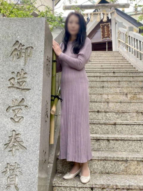 秋本 鶯うぐ（人妻系熟女デリヘル）