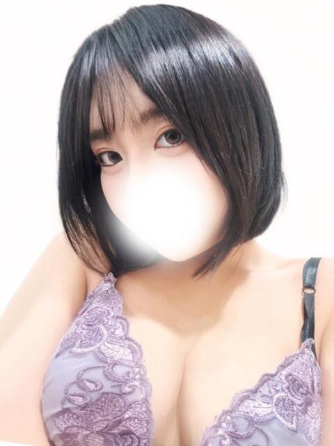 港かなの 全裸にされた女たちor欲しがり痴漢電車（ホテヘル）