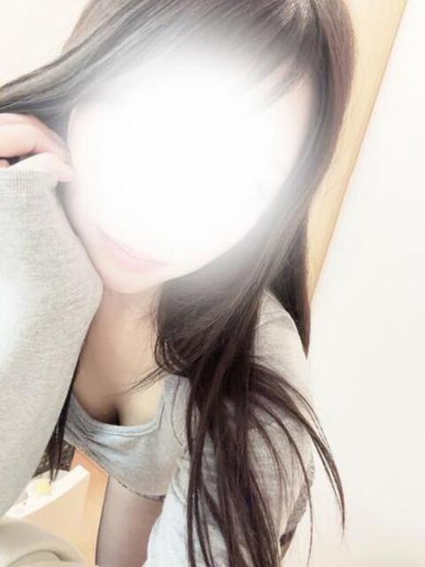 地元未経験調教済み！ゆうひちゃん ロイヤル　アテンダー（デリヘル）