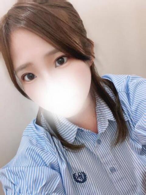 ド痴女でドエロな巨乳しゅりちゃん ロイヤル　アテンダー（デリヘル）