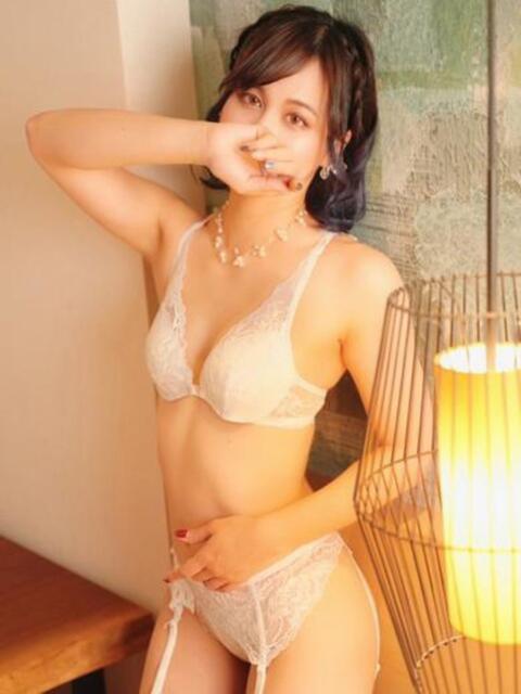 エロ過ぎスレンダー美女ゆきのさん ロイヤル　アテンダー（デリヘル）