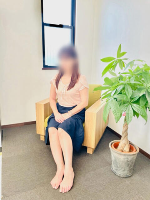 忍(しのぶ) おもてなし婦人(人妻系デリヘル)