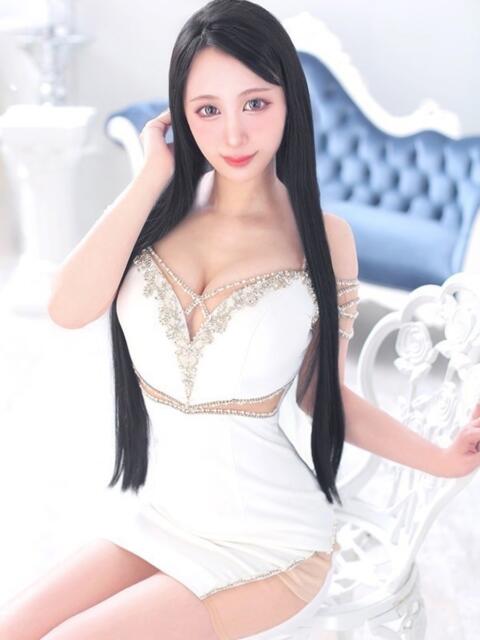 べに クラブ バレンタイン大阪(素人美女専門デリヘル)