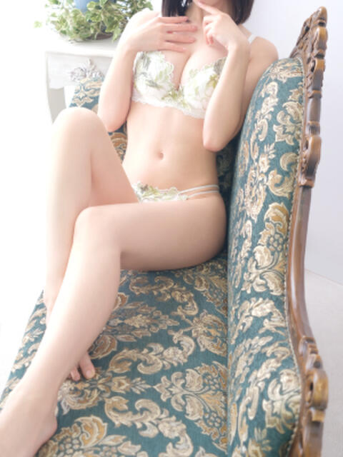 にな 東京人妻セレブリティ(ユメオト)(待ち合わせ型デリヘル)