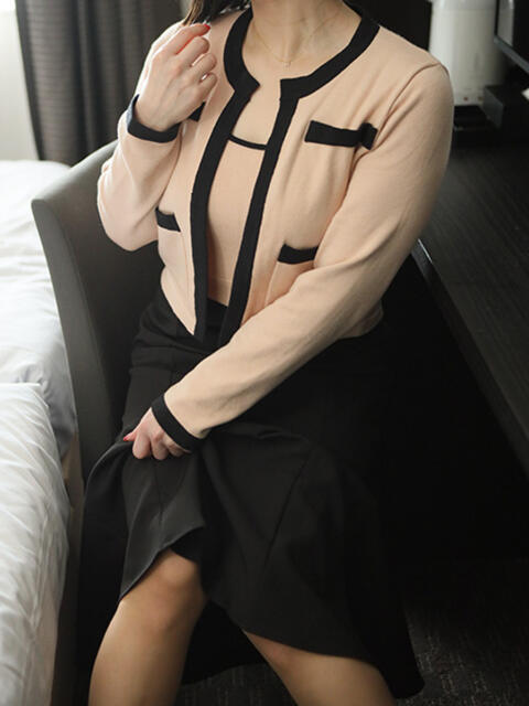 池田芹那 大阪人妻花壇（人妻デリヘル）