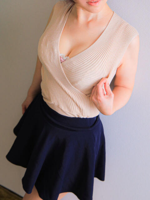 杉浦ちはる ミセスの癒しエステ（【非風俗】メンズエステ）