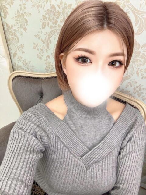 出雲さちか 全裸にされた女たちor欲しがり痴漢電車（ホテヘル）