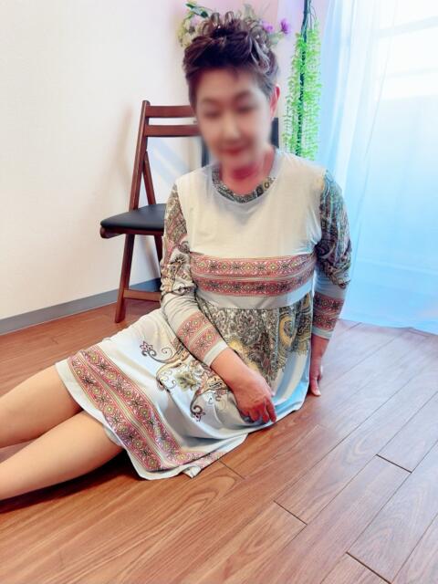 うろ しゅうかつ倶楽部(人妻・熟女デリヘル)