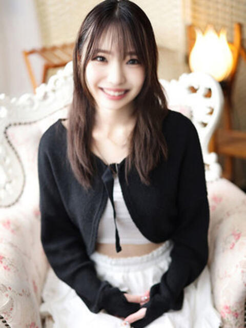 長谷川えみる 断りきれない美人マッサージ嬢たち（デリヘル＆エステ）