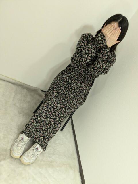 なお 池袋しろパラ(ホテヘル(手コキ・オナクラ))