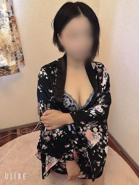 しおり☆ 豊橋豊川ちゃんこ(ぽっちゃり専門デリヘル)