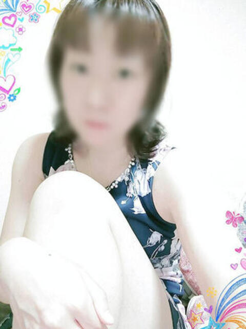 ちひろ Celeb wife (セレブワイフ)（人妻系デリヘル）