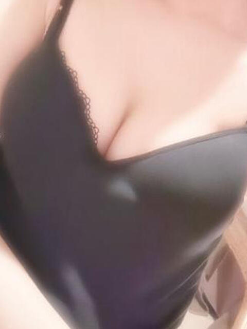 天神かなで 池袋3P複数プレイ専門店 ハーレム(ホテヘル&デリヘル)