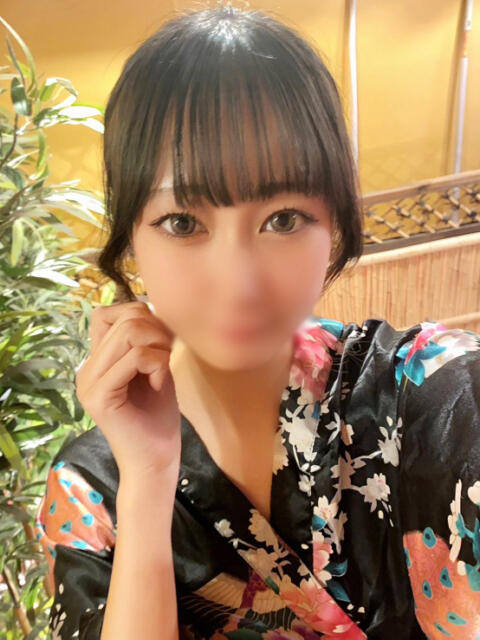 みい 紅(くれない)（セクキャバ）