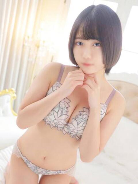 鈴鹿しほ 池袋パラダイス（ホテヘル＆デリヘル）