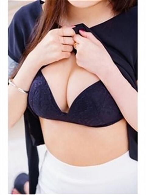 れみ ギン妻パラダイス 十三店（人妻系ホテヘル＆デリヘル）