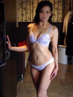 篠田梨沙子 派遣妻（はけんづま）（池袋/デリヘル）