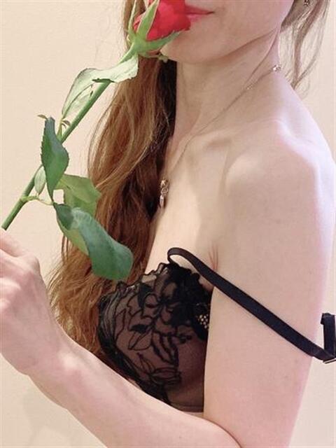 弥生(やよい) 佐世保奥様倶楽部淫ら妻(人妻デリヘル)