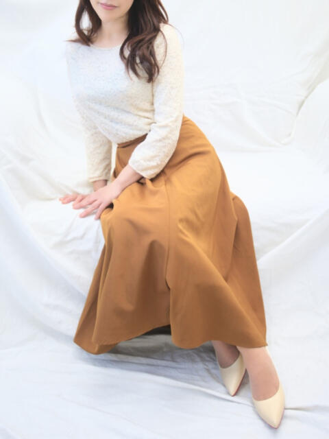 品田まあさ 人妻家久喜（人妻専門デリヘル）