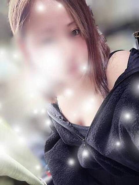 みお ADULTSTYLE～アダルトスタイル立川～（デリヘル）