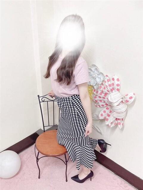 板倉 人妻ザ・ベスト店～日本人専門～（人妻系デリヘル）