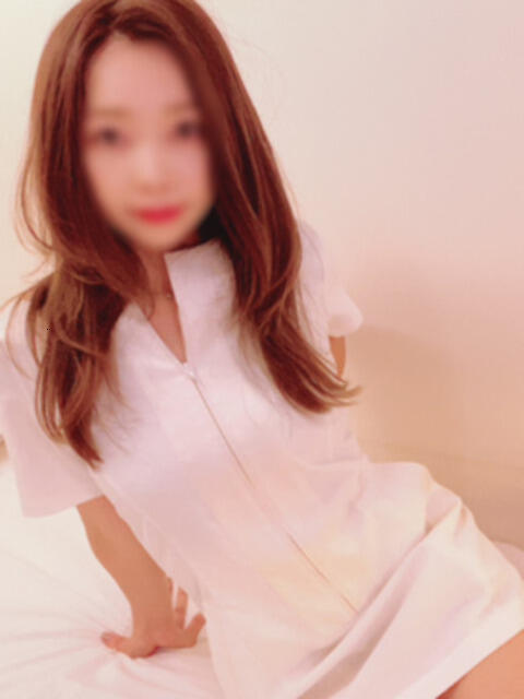 紬 ミセスハンドセラピー（派遣型M性感）