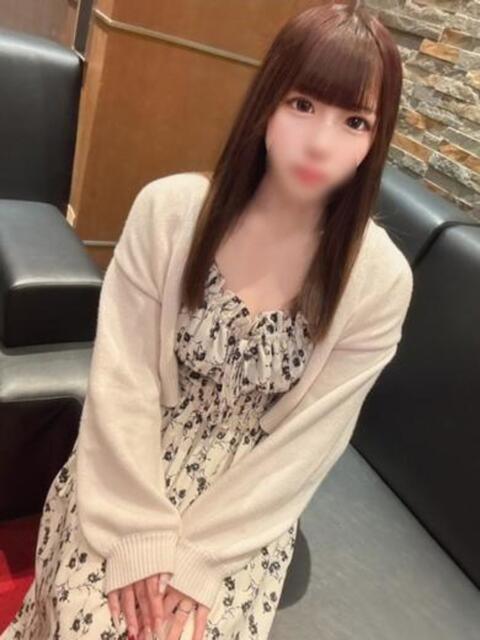 吉瀬 ふたば　Eカップフェミニン ファーストクラス ルビー（ソープランド）