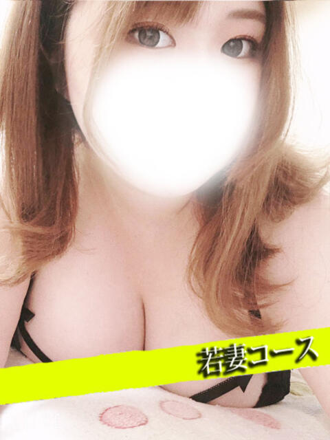 まな 甲府人妻隊（人妻デリヘル）