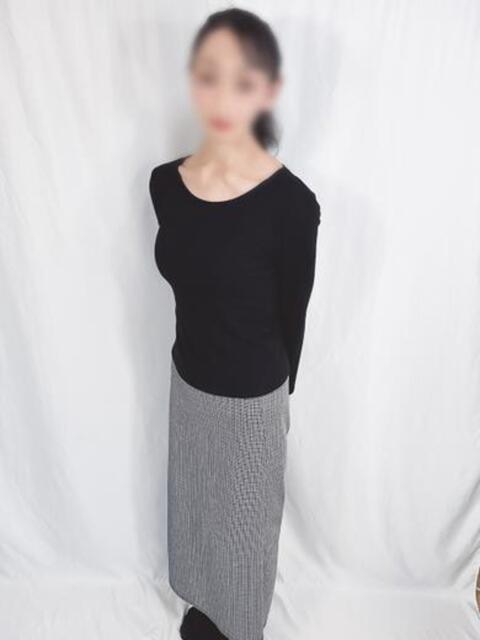 中村 熟女デリヘル倶楽部（熟女デリヘル）