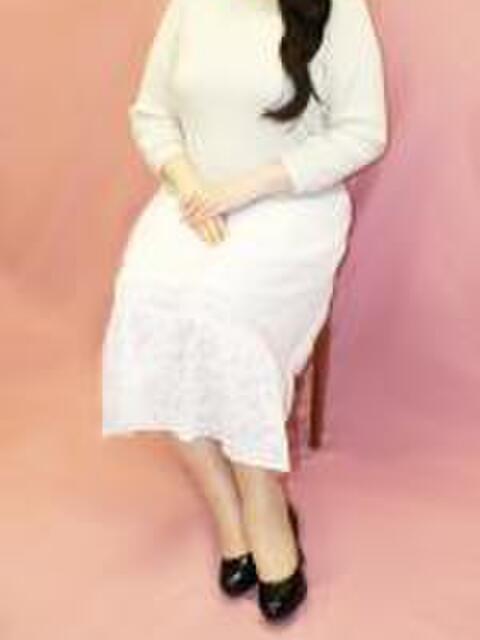 もも 大久保駅前人妻横丁（人妻系ホテヘル）