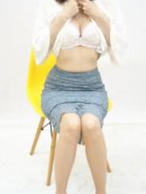 ゆず 大久保駅前人妻横丁（人妻系ホテヘル）