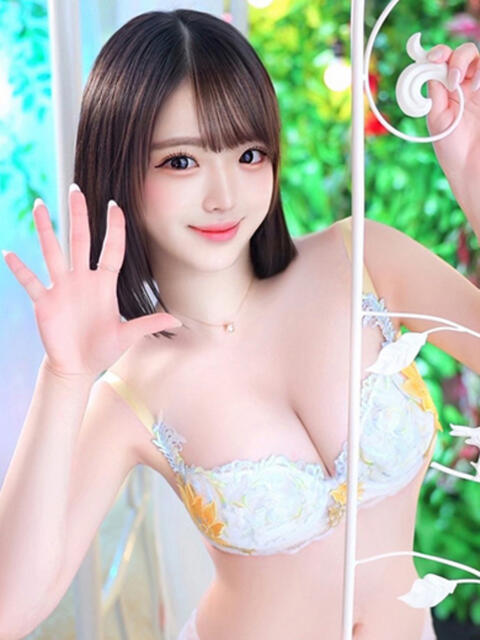 七海めいさ ウルトラロイヤル（デリヘル）