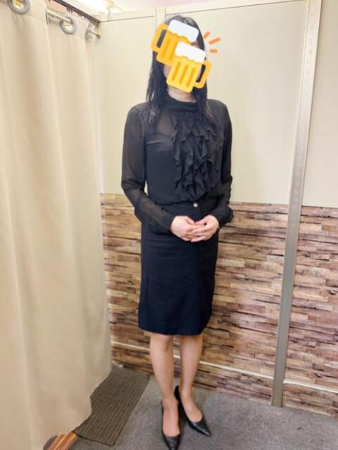 えみ 大久保駅前人妻横丁（人妻系ホテヘル）