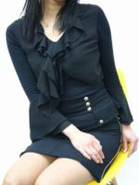 えみ 大久保駅前人妻横丁（人妻系ホテヘル）