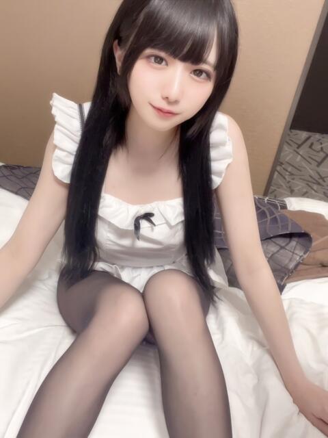 えま 舐めたくてグループ~君とサプライズ学園~越谷校(デリヘル)