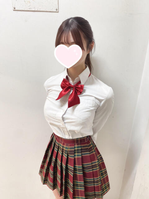 ひとみ 池袋S級素人派遣型東京美少女物語（派遣型リフレ）