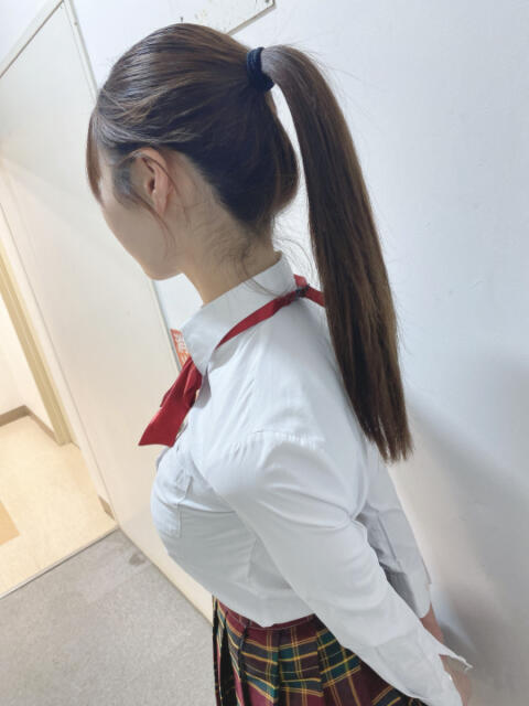 ひとみ 池袋S級素人派遣型東京美少女物語（派遣型リフレ）