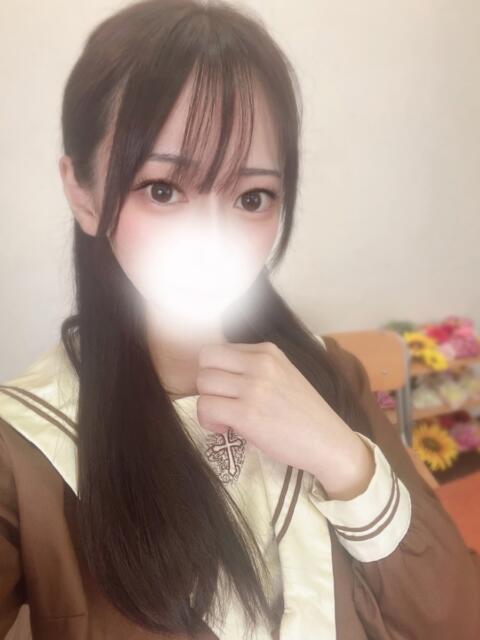 リサ(可愛さ純度100%) ペロ×2キャンディ(デリヘル)