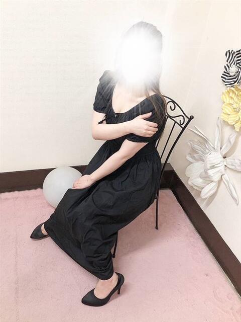 里田 人妻ザ・ベスト店～日本人専門～（人妻系デリヘル）