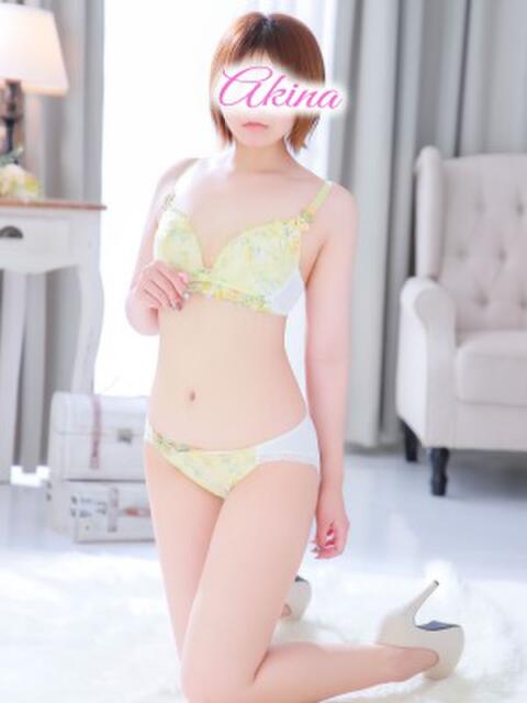 あきな 水戸人妻花壇(人妻系デリヘル)