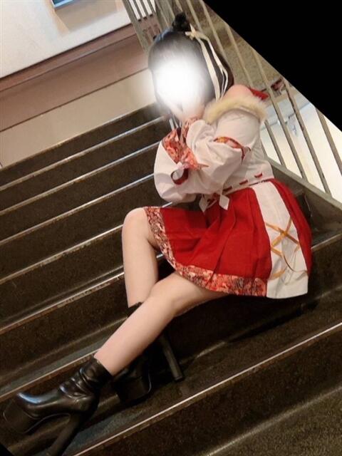 体験みおん[黒髪美少女] 中・西讃 ヴィーナス（デリヘル）